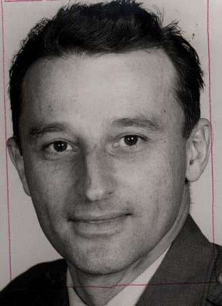 IN MEMORY HONOR ROLL - Vietnam Veterans Memorial Fund